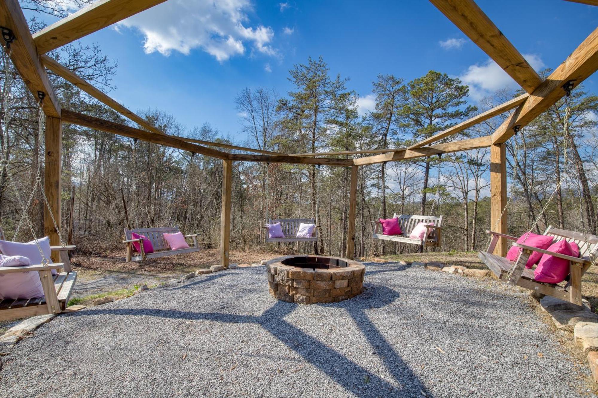 Pink Pines Avantstay Luxury Aesthetic Dream Home Indoor Pool Hot Tub Pigeon Forge Extérieur photo